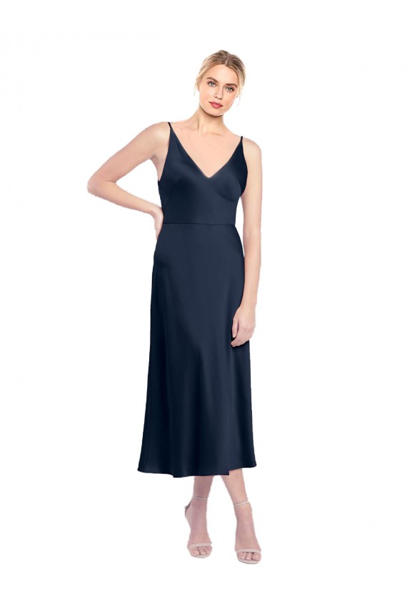 Compra Azul marina oscuro línea A Cuello en V Midi Satén elástico Corto Formales Vestidos de dama de honor / Vestidos de fiesta / Vestidos de cóctel