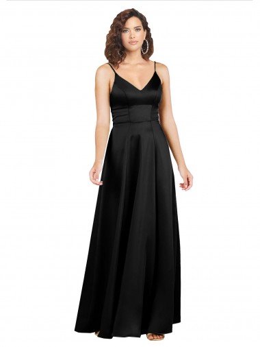 Negro línea A Cuello en V Satén sedoso Largo Formales Vestidos de dama de honor / Vestidos de fiesta Venta